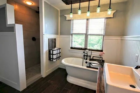 Farmhouse Shower
